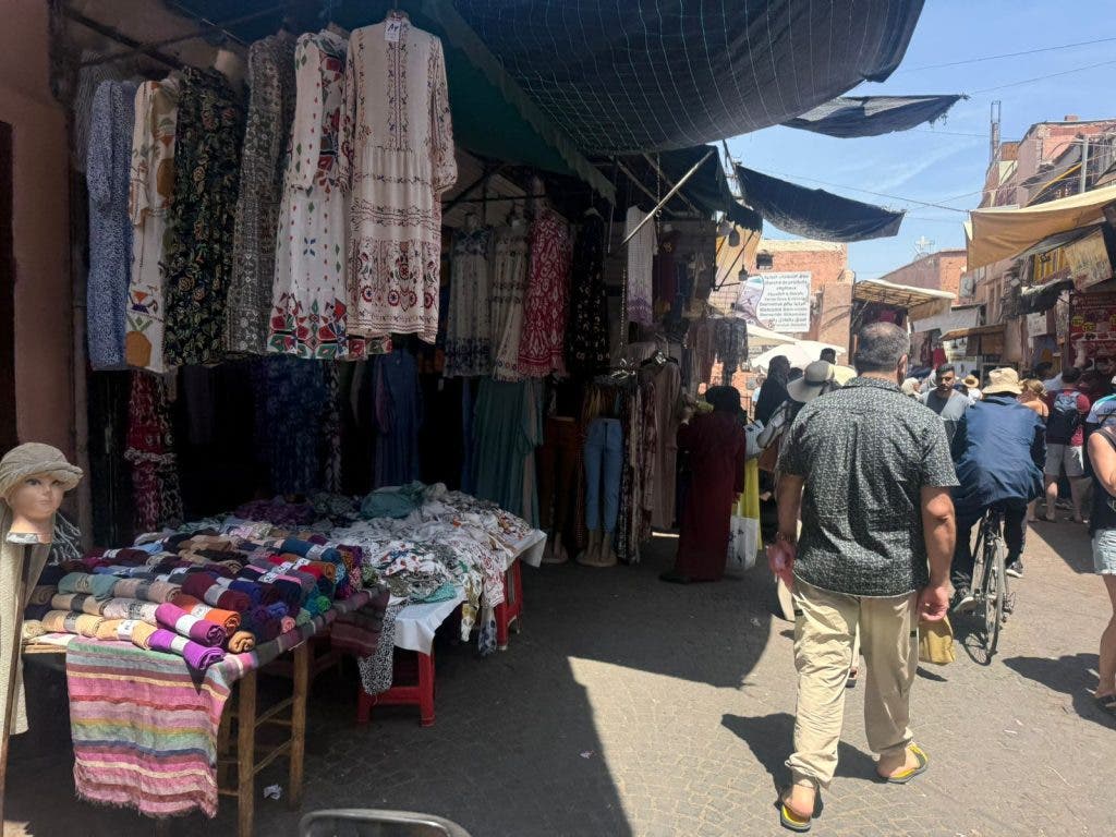 صور توثق الفوضى عارمة بحي "درب ضباشي" بمراكش