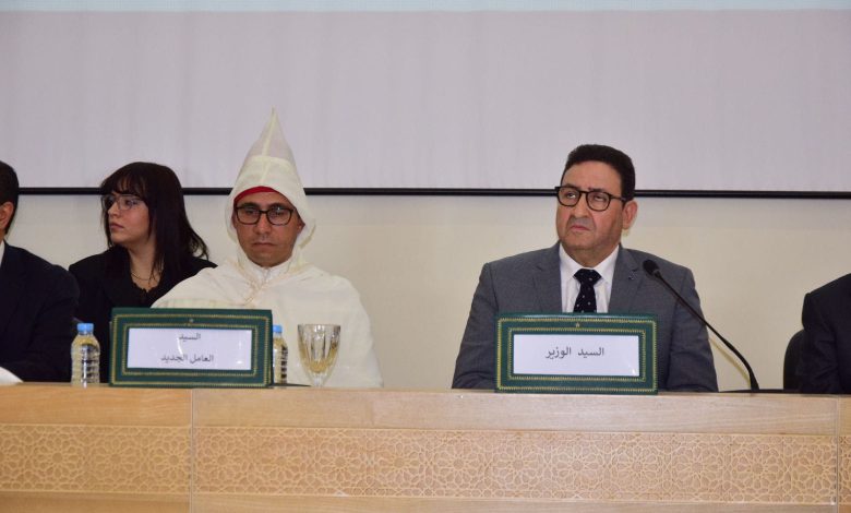 قيوح يترأس حفل تنصيب هواري العامل الجديد لإقليم سيدي بنور (صورة)