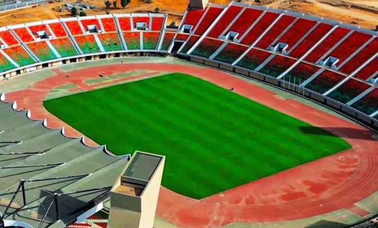 ملعب فاس يرتدي حلة جديدة استعداداً لاستقبال “أسود الأطلس” – صور