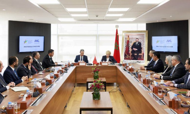 الAMMC والوكالة الوطنية للتدبير الاستراتيجي لمساهمات الدولة تعززان تعاونهما