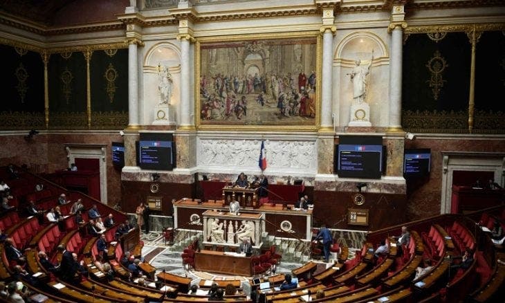 البرلمان الفرنسي يطالب الأوروبيين بمقاطعة الجزائر ووقف اتفاق الشراكة معها