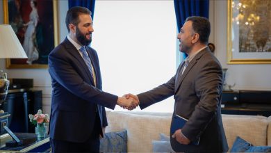 الشرع يلتقي “فاضح” نظام بشار الأسد خلال زيارته لفرنسا