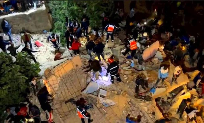 فاجعة فاس.. فرق الإنقاذ تواصل البحث عن ضحايا تحت الأنقاض
