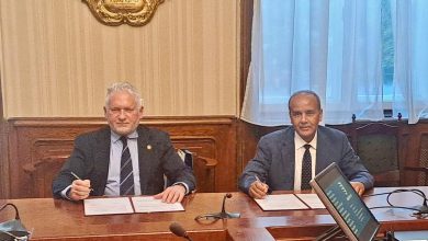 من هنغاربا.. رئيس جامعة سطات يبرم اتفاقية شراكة مع جامعة بودابست