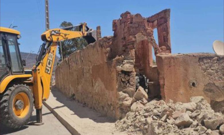 هدم ثكنة أزغنغان التاريخية يشعل غضب الناظور.. هل تُمحى ذاكرة الريف؟