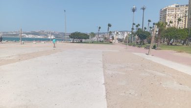 بعد فيديو “هبة بريس”.. جماعة طنجة تزيل ألعاب الأطفال “المهترئة” من الكورنيش