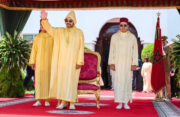 الملك يستقبل رئيس الفيفا بمدينة المضيق بمناسبة عيد العرش المجيد