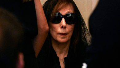 ماجدة الرومي وفيروز.. لحظة مثيرة للجدل تشعل مواقع التواصل في وداع زياد الرحباني (فيديو)