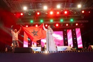 مهرجان شواطئ اتصالات المغرب يُبهر جمهور طنجة والحسيمة والمضيق(صور)