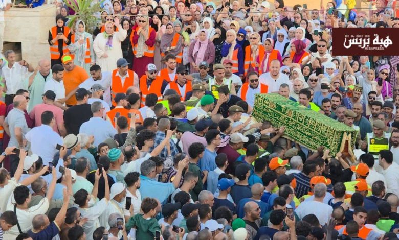 مداغ .. في اجواء مهيبة تشييع شيخ الزاوية القادرية البودشيشية (صور)