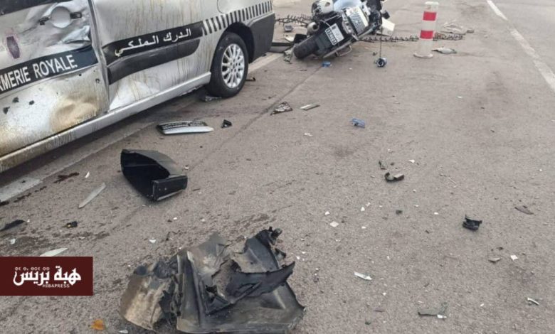 حادث سير بطيط مليل يتسبب في أضرار لمركبتي الدرك الملكي(صور)