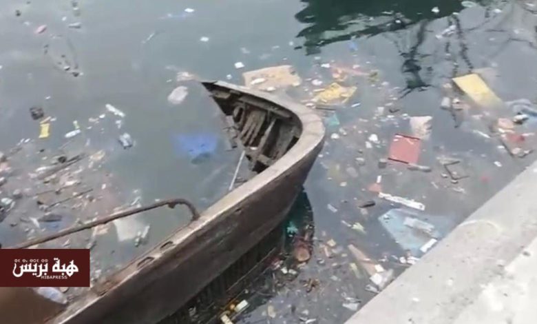 ميناء أكادير.. التلوث يحاصر الشاطئ ويحرم المدينة من “اللواء الأزرق”